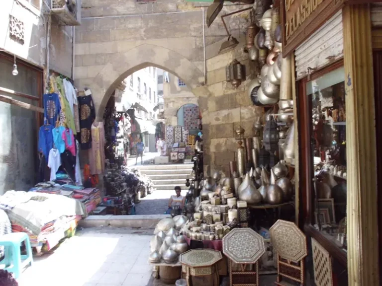 Cairo Day Trip from Hurghada by Bus | Egyptian Museum & Pyramids