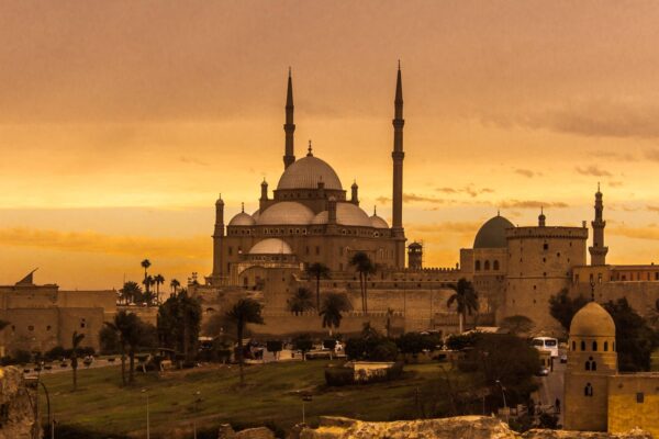 Private Cairo Day Trip from Hurghada by Bus | Egyptian Museum & Pyramids